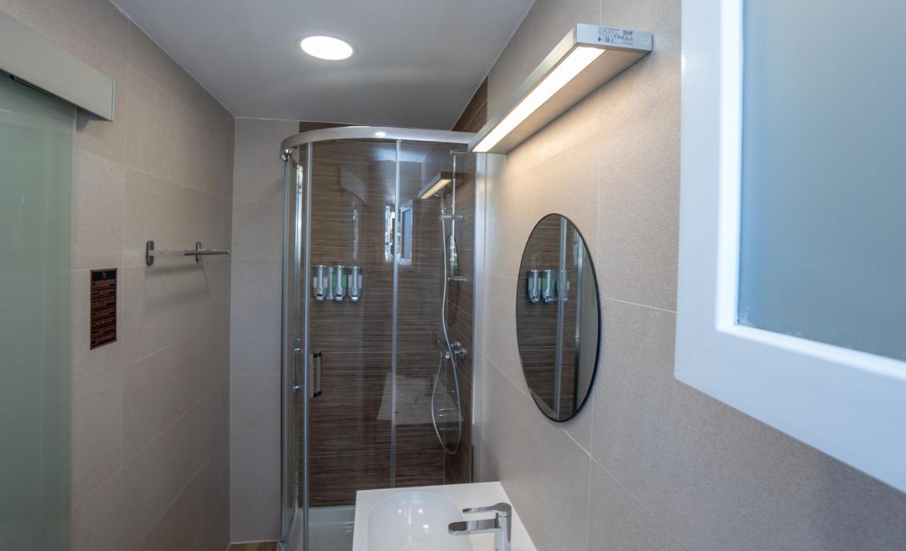 Superior Double or Twin Room Sea View